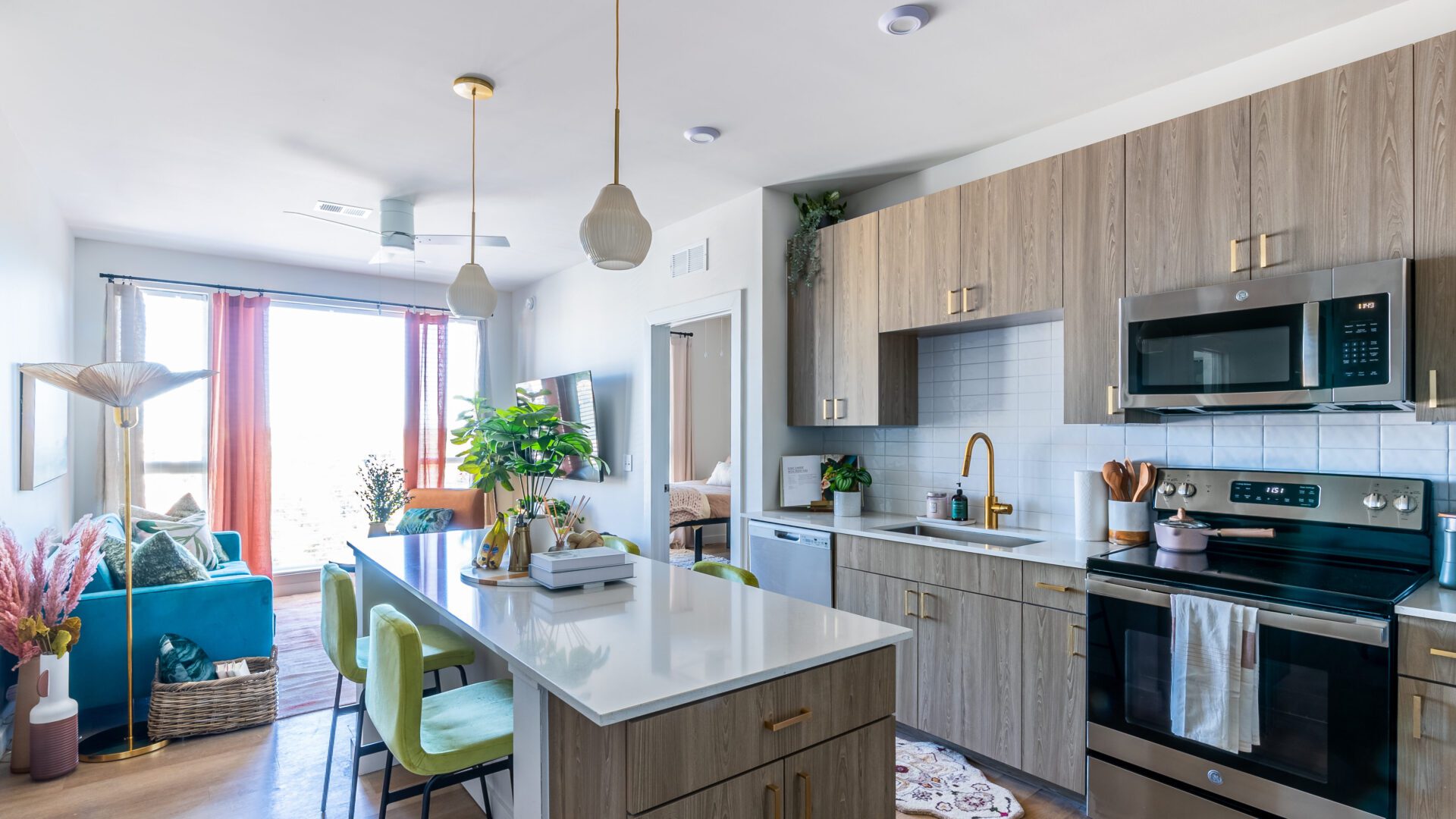 The Stoneleigh 2 Bedroom, 2 Bathroom Student Apartment Gainesville, FL